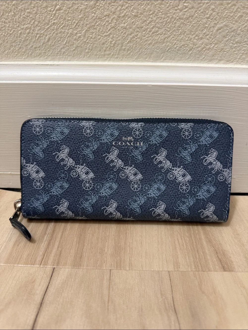Coach Navy & Light Blue Horse & Carriage Zip Wallet
